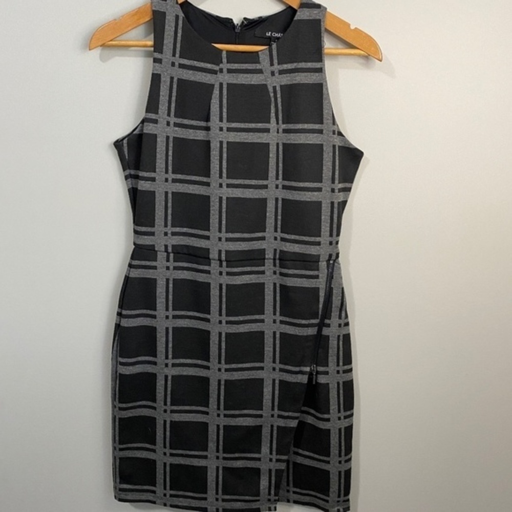 Le Chateau Sleeveless Plaid Sheath Mini Dress Black Gray Small Windowpane Y2K